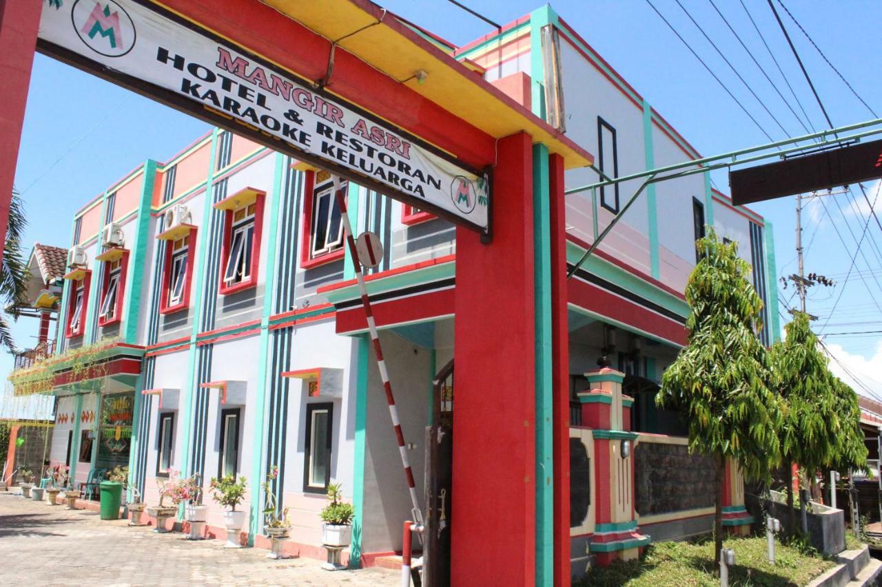 Penginapan Hotel Mangir Asri Giaoag Exterior foto