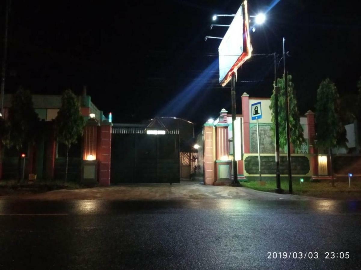 Penginapan Hotel Mangir Asri Giaoag Exterior foto